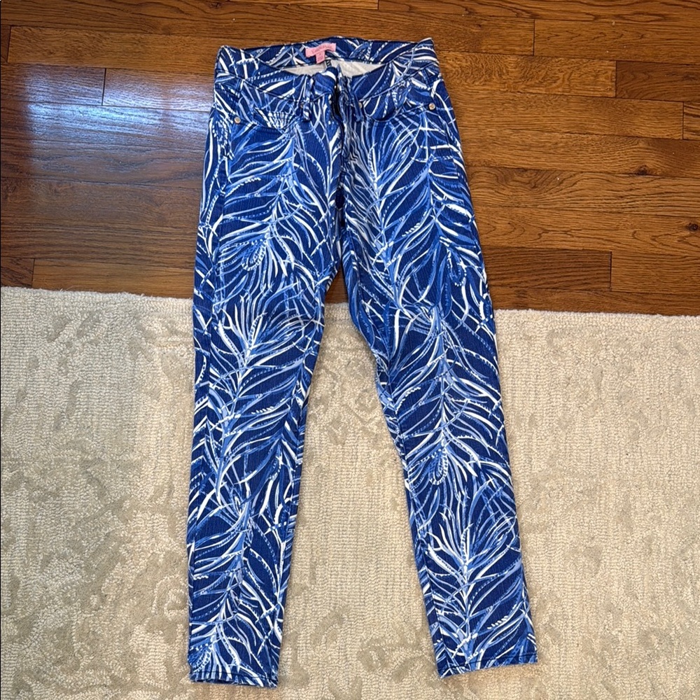 Lilly Pulitzer Blue Leaf Pattern Pants